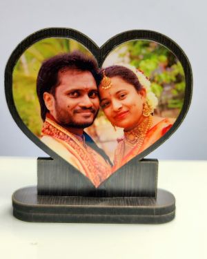 Cherished Love Heart-Shaped Wooden MDF Photo Frame – A Token of Affection for Couples – 4 x 4 Inches